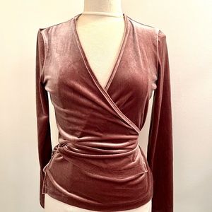 Madewell  Ballet velvet wrap shirt M